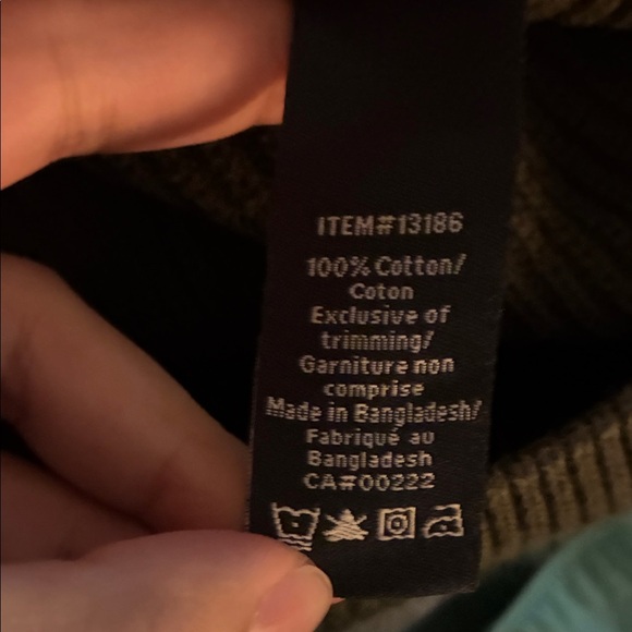 3/$25 Men's Dark Green and Gray Zip-Up Sweater - Picture 3 of 3